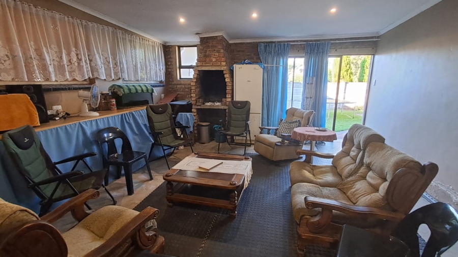 4 Bedroom Property for Sale in Parys Free State